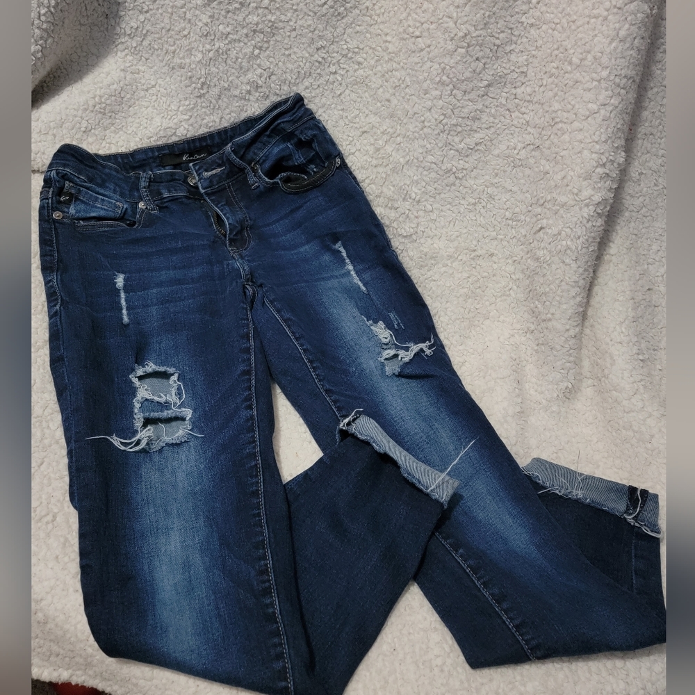 Kancan Like New jeans. Dark blue, great stretch, factory Distressed, Size 26,